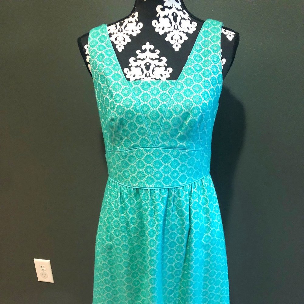 The Limited Sleeveless Dress - Teal with Pattern - 4